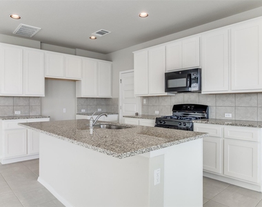 140 Living Reef Dr - Photo Thumbnail 9
