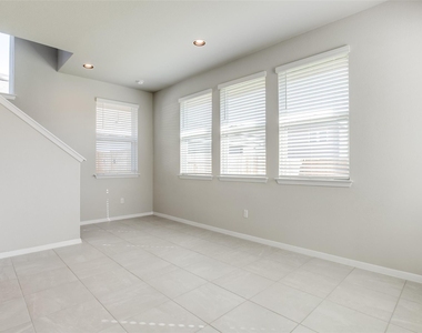 140 Living Reef Dr - Photo Thumbnail 13
