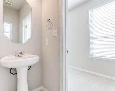 140 Living Reef Dr - Photo Thumbnail 21