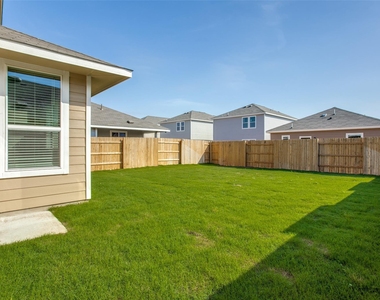 140 Living Reef Dr - Photo Thumbnail 23