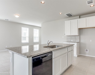 140 Living Reef Dr - Photo Thumbnail 12