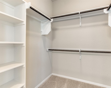 140 Living Reef Dr - Photo Thumbnail 18