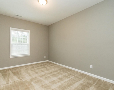 4072 Reunion Creek Parkway - Photo Thumbnail 17
