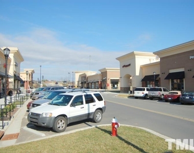 4072 Reunion Creek Parkway - Photo Thumbnail 23