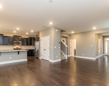 4072 Reunion Creek Parkway - Photo Thumbnail 5