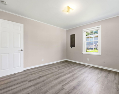 608 N 16th Street - Photo Thumbnail 37