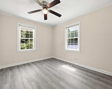 608 N 16th Street - Photo Thumbnail 15