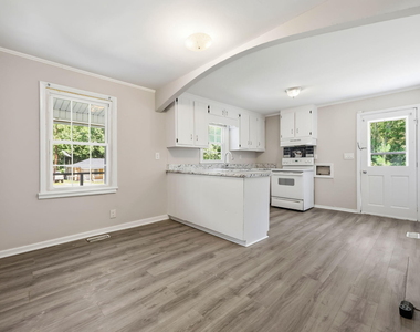 608 N 16th Street - Photo Thumbnail 25