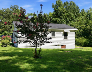 608 N 16th Street - Photo Thumbnail 1