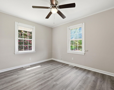 608 N 16th Street - Photo Thumbnail 17