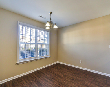 304 Whitehall Court - Photo Thumbnail 9