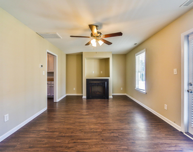 304 Whitehall Court - Photo Thumbnail 11