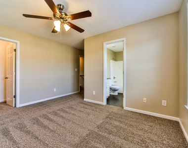 304 Whitehall Court - Photo Thumbnail 28