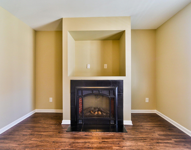 304 Whitehall Court - Photo Thumbnail 14