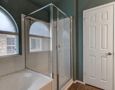307 Riverine Way - Photo Thumbnail 17