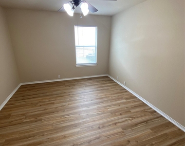 2307 Paradise Ridge Dr - Photo Thumbnail 11