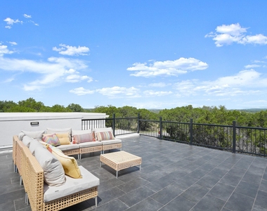 2401 Thurber Ln - Photo Thumbnail 23