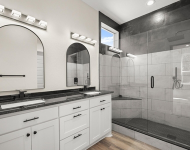 2401 Thurber Ln - Photo Thumbnail 14