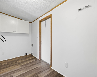 1385 Live Oak Road - Photo Thumbnail 16