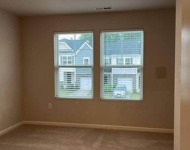 405 Hazy Hls Lane - Photo Thumbnail 23