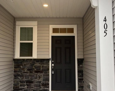 405 Hazy Hls Lane - Photo Thumbnail 2