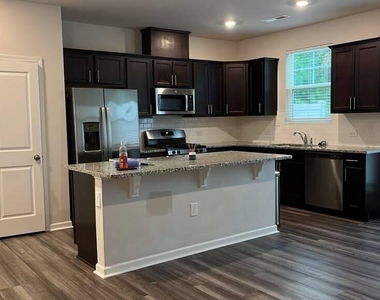 405 Hazy Hls Lane - Photo Thumbnail 9
