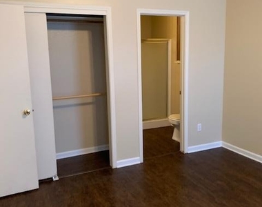 3003 Whisper Oaks Ln - Photo Thumbnail 9