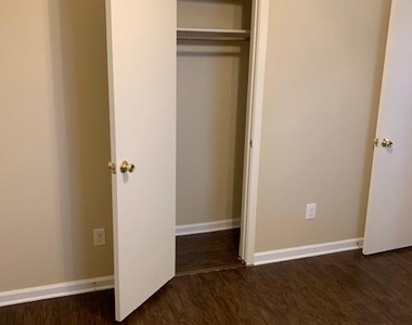 3003 Whisper Oaks Ln - Photo Thumbnail 15