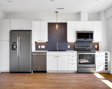 4361 S Congress Ave - Photo Thumbnail 4