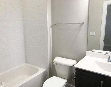 811 Bankston Woods Way - Photo Thumbnail 20