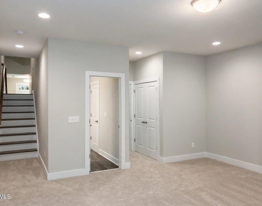 811 Bankston Woods Way - Photo Thumbnail 1