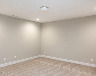 811 Bankston Woods Way - Photo Thumbnail 2