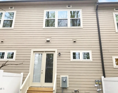 811 Bankston Woods Way - Photo Thumbnail 23