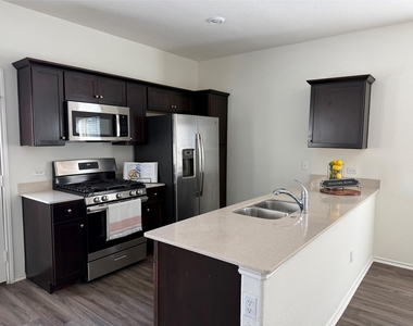 112 Crownover Cv - Photo Thumbnail 9