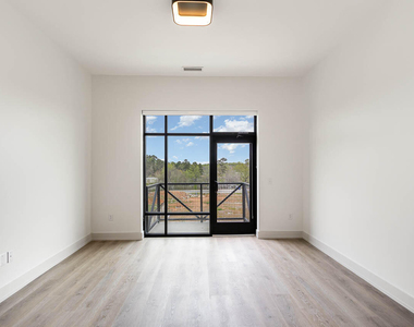 120 Mosaic Boulevard - Photo Thumbnail 20