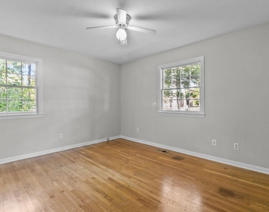 7505 Crown Avenue - Photo Thumbnail 17