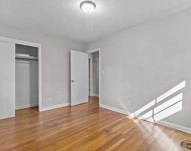 7505 Crown Avenue - Photo Thumbnail 16