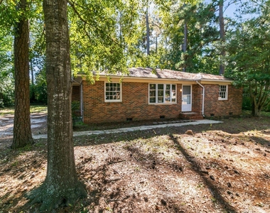 7505 Crown Avenue - Photo Thumbnail 2