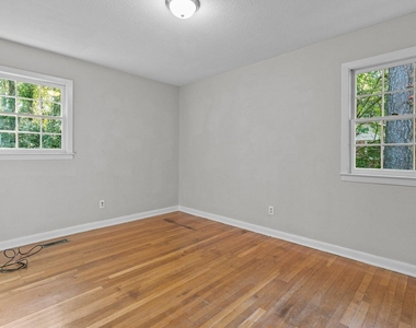 7505 Crown Avenue - Photo Thumbnail 15