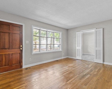 7505 Crown Avenue - Photo Thumbnail 6