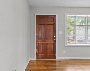 7505 Crown Avenue - Photo Thumbnail 5