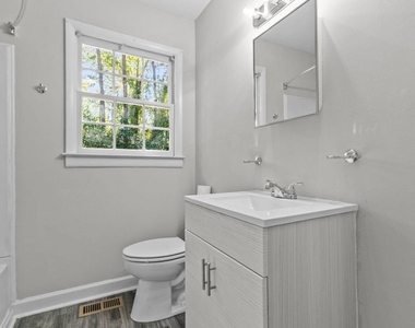 7505 Crown Avenue - Photo Thumbnail 13