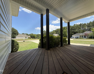 15 Hadleigh Way - Photo Thumbnail 1