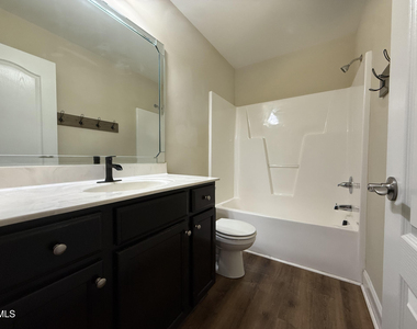 15 Hadleigh Way - Photo Thumbnail 10