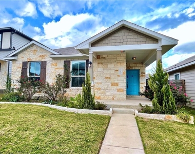 710 Coconut Grove St - Photo Thumbnail 3