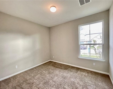 710 Coconut Grove St - Photo Thumbnail 19