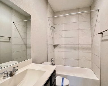 710 Coconut Grove St - Photo Thumbnail 26