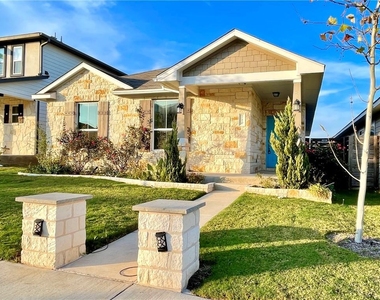 710 Coconut Grove St - Photo Thumbnail 2