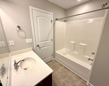 514 Dragby Lane - Photo Thumbnail 33