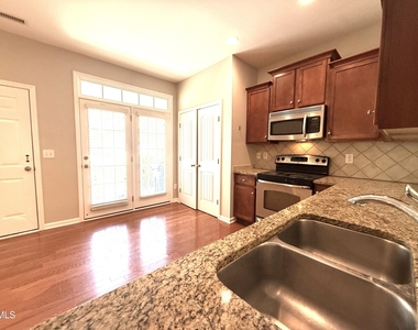514 Dragby Lane - Photo Thumbnail 20
